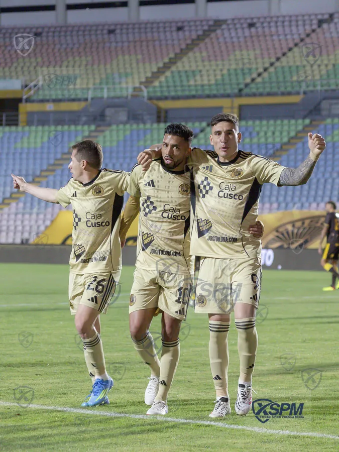 Celebración durante Liga 1 Perú · Torneo Clausura 2026.