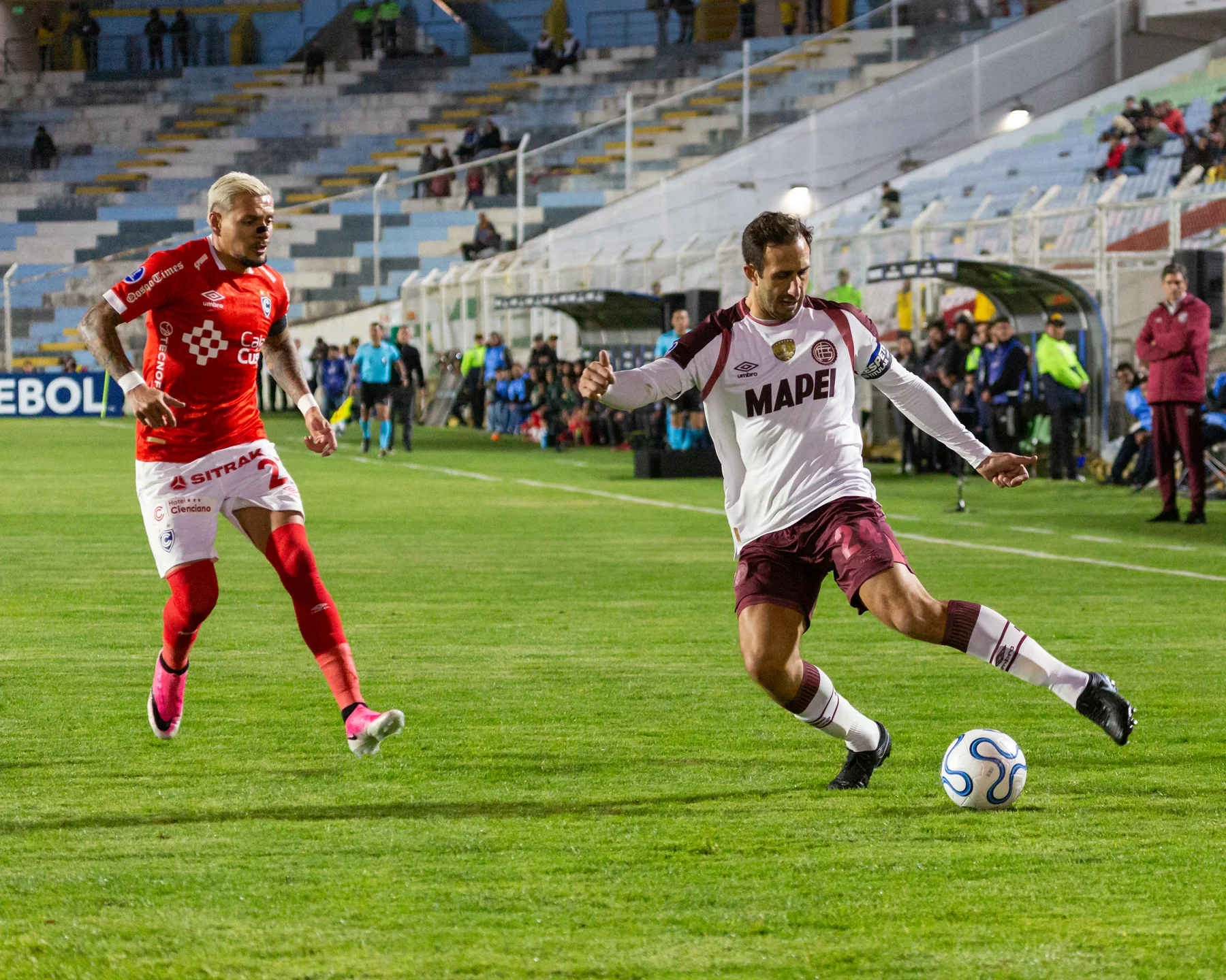 Acción ofensiva de Cienciano ante Lanús